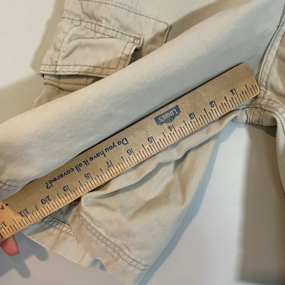 Levis Mens Tan Khaki Cargo Shorts Relaxed Fit Utility Size 34 Baggy Y2K Workwear